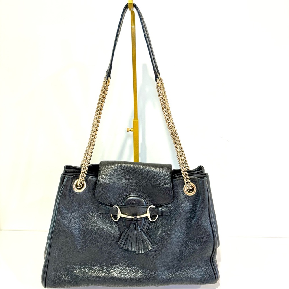 Gucci Emily Large Shoulder Bag In Pebbled Black Leather W Light Gold Chain Strap